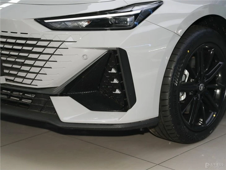 Changan UNI-V IDD PHEV