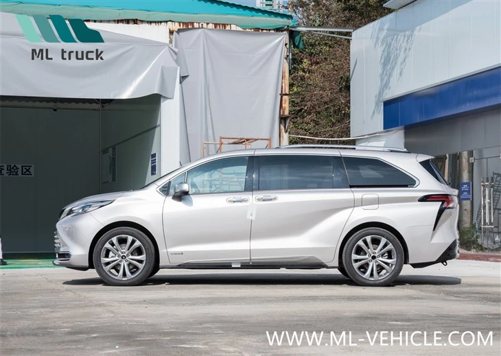 2023 Toyota Sienna 2.5L Hybrid