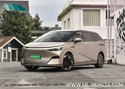 Hivatalosan is bemutatták az Xpeng X9 MPV EV-t 359 800 jüantól