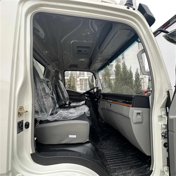 New Sinotruk HOWO 4×2 Refrigerated Truck