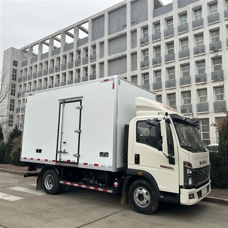 New Sinotruk HOWO 4×2 Refrigerated Truck