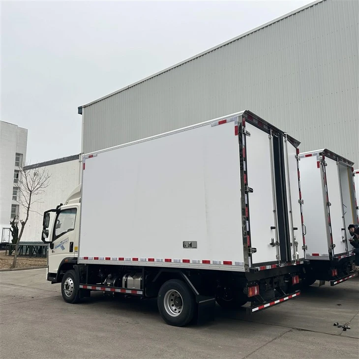 New Sinotruk HOWO 4×2 Refrigerated Truck