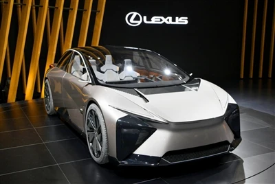 A Toyota Lexus elektromos autógyárat alapít Kínában